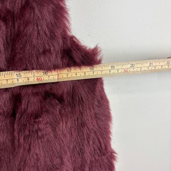 J. Crew Faux Fur Vest Wine Burgundy Old Money Quiet Luxury Women’s S - Picture 7 of 8